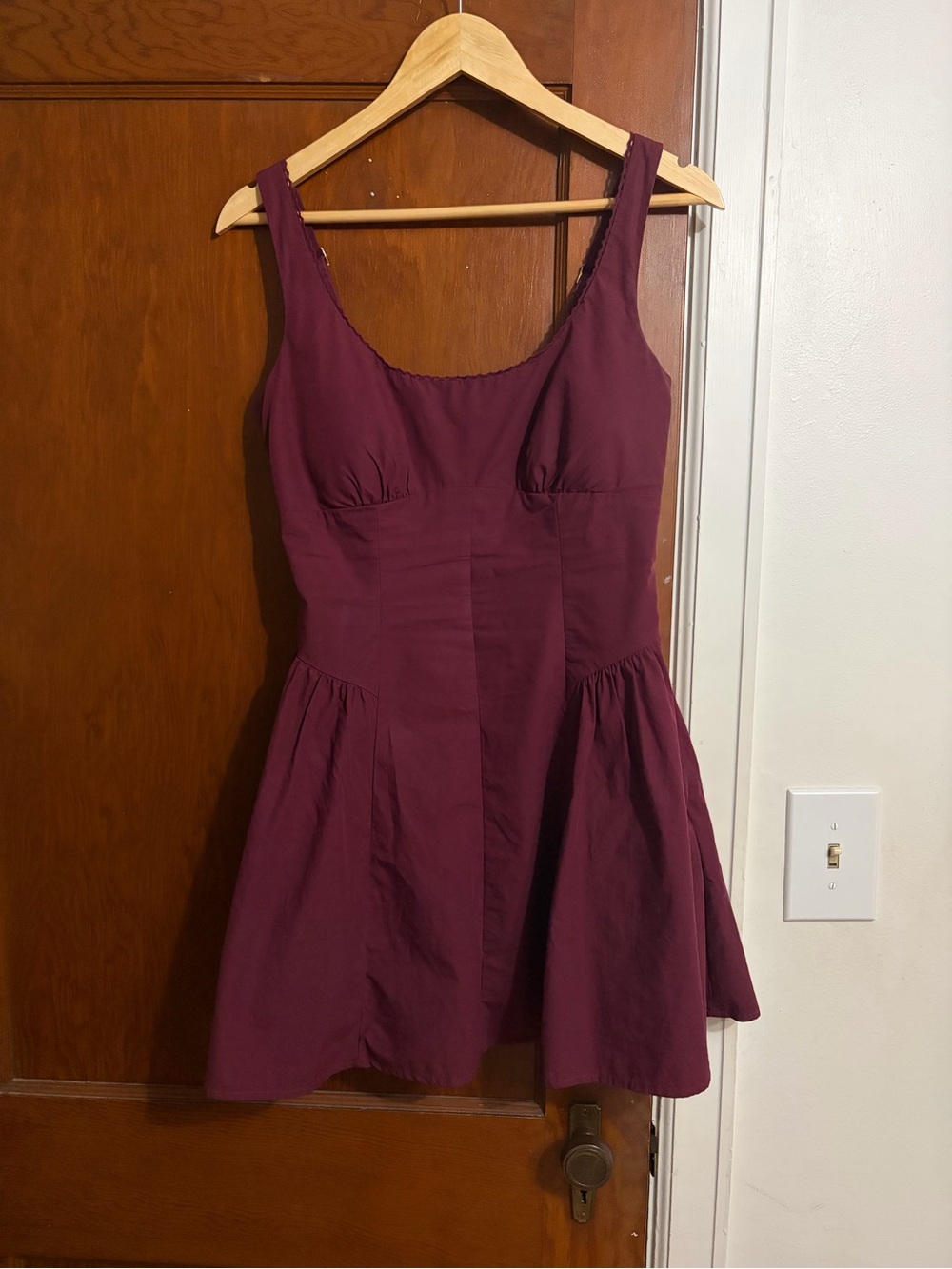 Abercrombie & Fitch Sleeveless Fit-and-Flare Dress in Burgundy